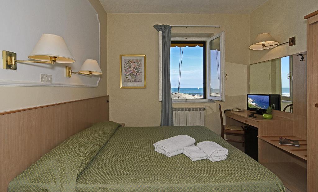 Hotel Bahia В'яреджо Номер фото
